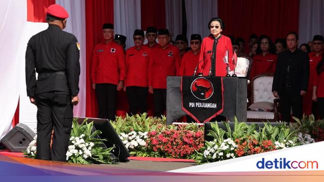 Megawati ke Kader: Jangan Jadi Partai yang Ikut Arus, Harus Garda Terdepan
