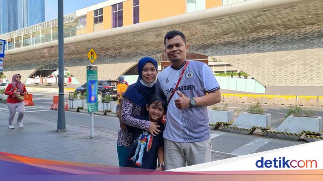 Senangnya Warga Tarif KRL-MRT Rp 80: Kayak Nggak Bayar