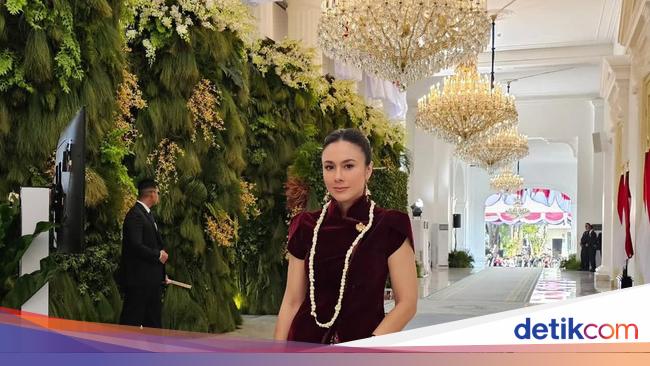 Wulan Guritno Racik Minuman hingga Pamer Kue Ultah Mie Ayam