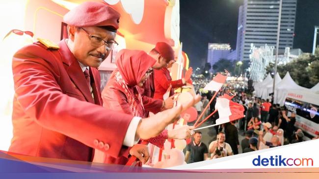 Kemensos Tampilkan Mobil Hias Sarat Pesan Sosial di Karnaval HUT Ke-80 RI
