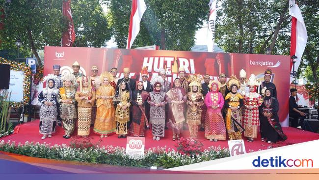 HUT ke-64, Bank Jatim Tampilkan Defile dan Gaungkan Semangat Kebersamaan