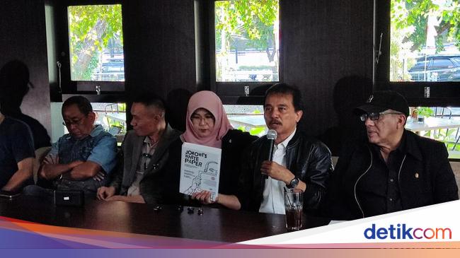 UGM Batalkan Sewa Gedung Rilis Buku Roy Suryo cs Tentang Jokowi, Ini Alasannya