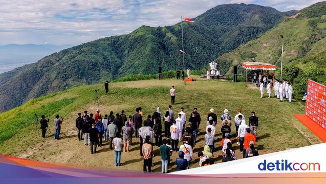 Upacara Bendera di Bukit Salena Kenalkan Pariwisata Sulawesi Tengah