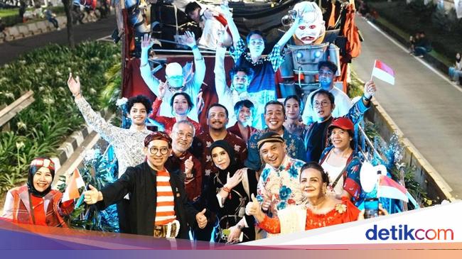 Deretan Artis Papan Atas di Kendaraan Kemenbud saat Karnaval Kemerdekaan