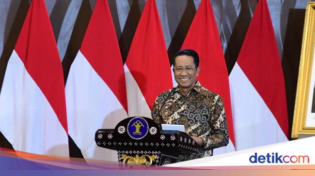 Menkum Puji Aksi Paskibraka Papua Barat Daya, Tawarkan Motor-Beasiswa
