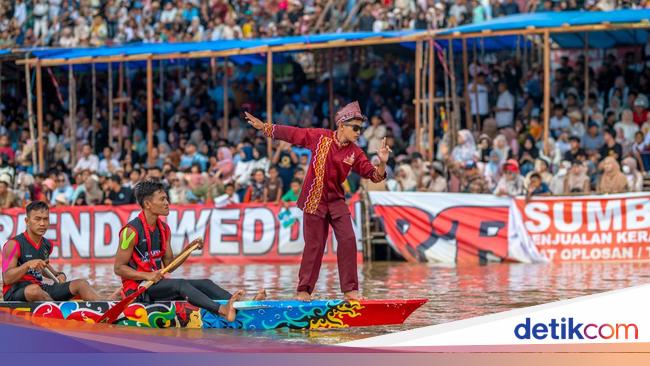 Rapper Melly Mike Mendarat di Indonesia, Meriahkan Pacu Jalur di Kuansing
