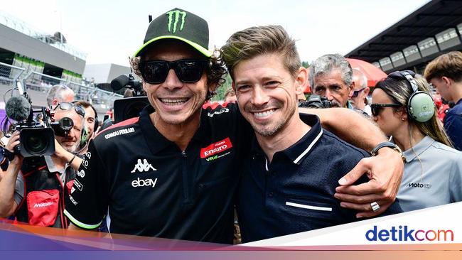 Agostini hingga Stoner Ikutan, Rossi kok Absen Parade Legenda di Austria?