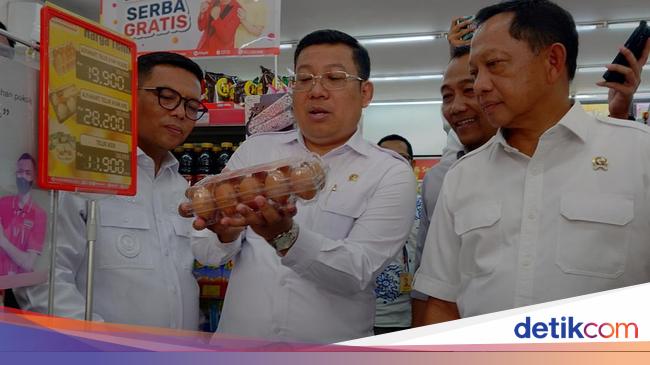 Kunjungi Pasar Rau di Serang, Tito Sebut Harga Bahan Pokok Stabil