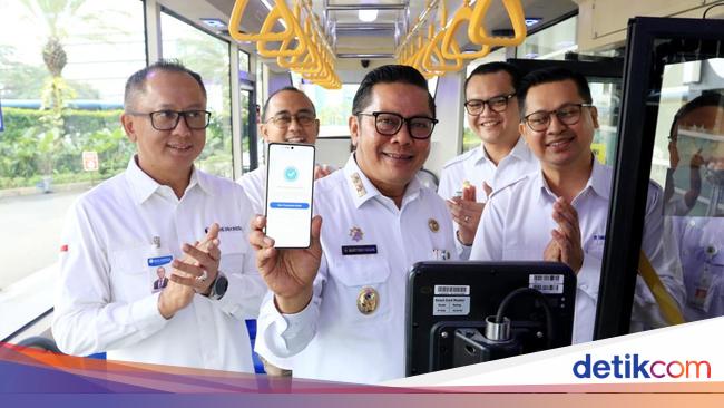 Pertama di Banten, Pemkot Tangerang Rilis Pembayaran QRIS Tap di Bus Tayo