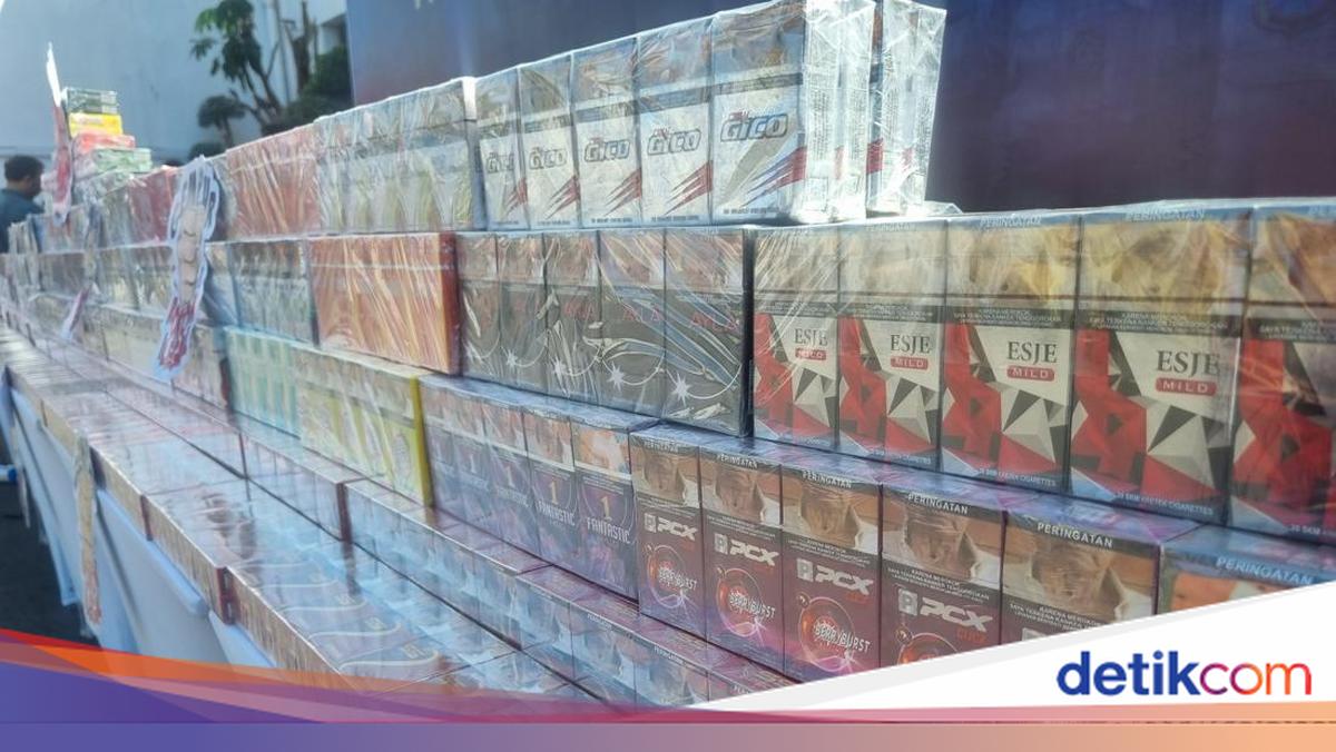 Pemerintah Diminta Fokus Berantas Rokok Ilegal