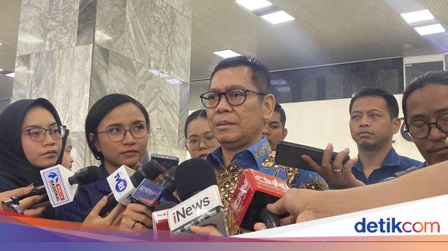 Pengesahan Calon Hakim MK Tunggu Surat Hasil Fit and Proper Test Komisi III DPR