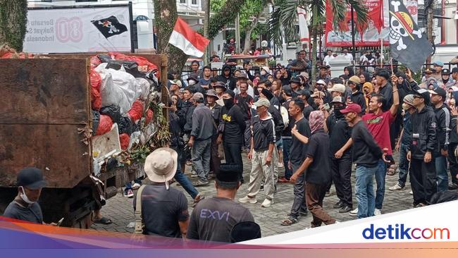 Pemkab Pandeglang Batalkan MoU Sampah dengan Tangsel Usai Diprotes Warga