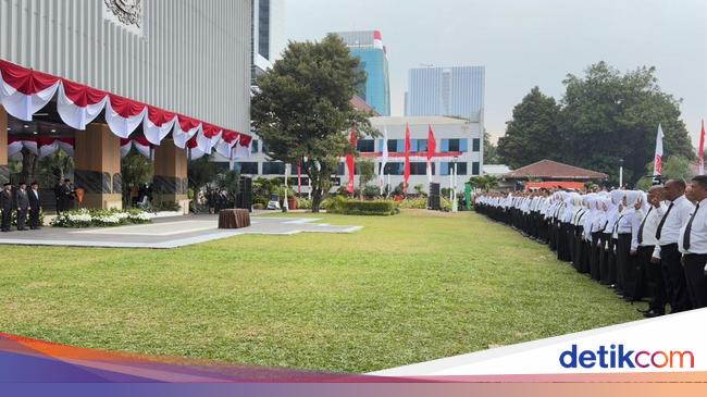 Pramono Lantik 2.703 Nakes hingga Guru Honorer Jadi PPPK Pemprov Jakarta