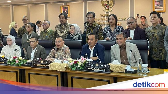 DPR Sepakat Penyanyi-Pencipta Lagu Masuk Tim Perumus Revisi UU Hak Cipta