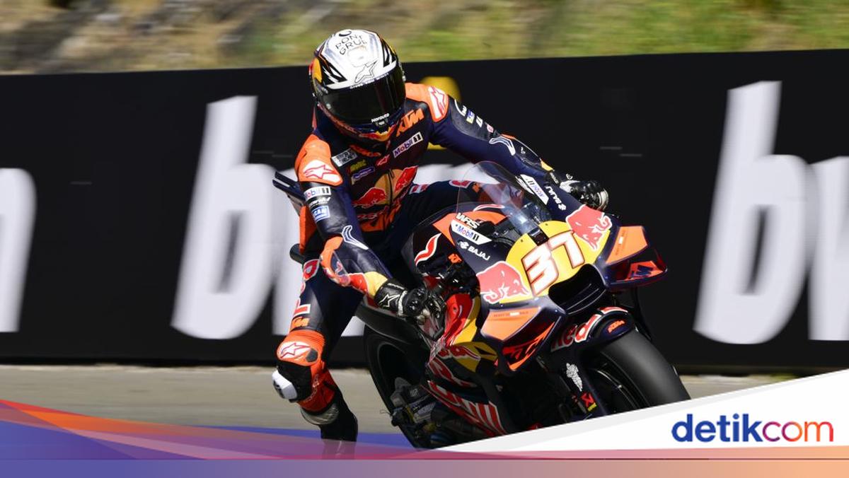 MotoGP Mandalika 2025: Acosta Terdepan Ditempel Aldeguer