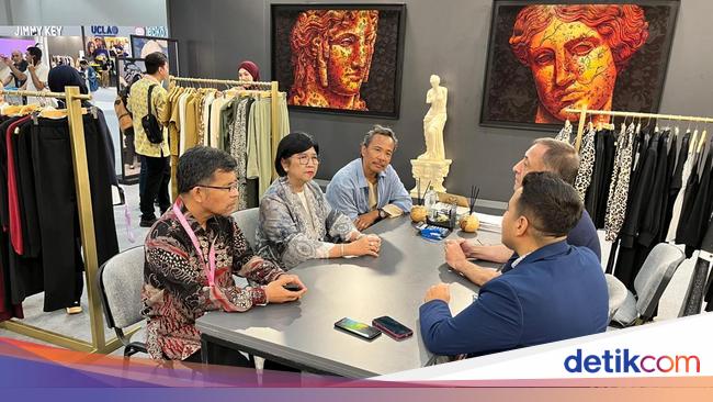 Alasan BI Bawa Desainer Lokal ke Eropa: Agar Tak Cuma Jago Kandang!