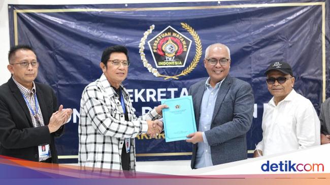 Akhmad Munir Resmi Daftar Calon Ketum PWI, Janji Akhiri Dualisme