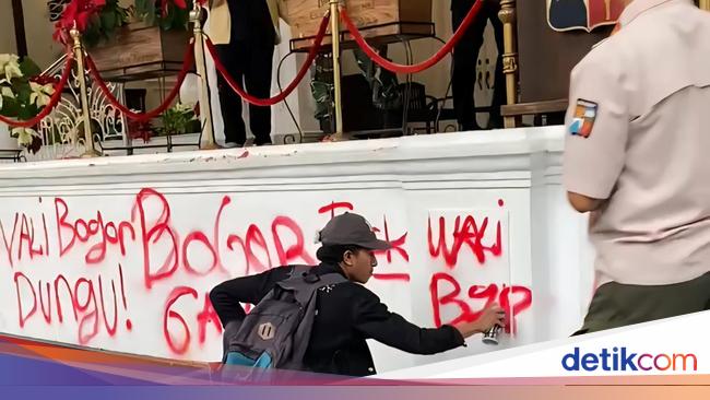 Pemkot Akan Lapor Polisi Usai Gedung Balai Kota Bogor Jadi Sasaran Vandalisme
