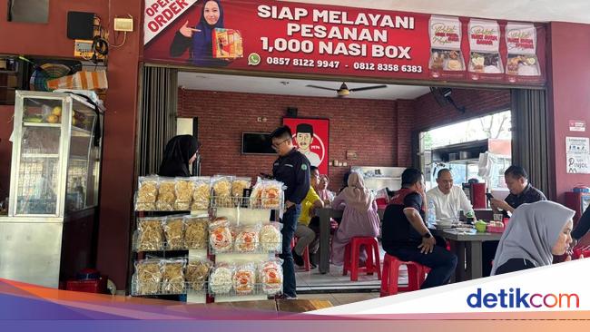 Puas Kenyang! Makan Soto Betawi Legendaris di Jaksel