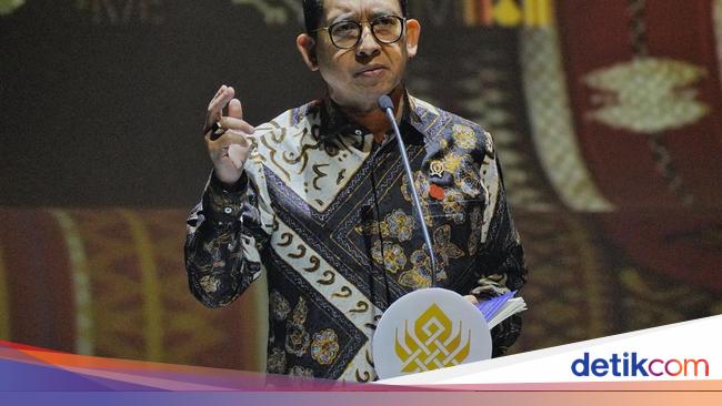 Fadli Zon Bacakan Puisi 'Untukmu Bung Tomo' yang Ditulis 40 Tahun Lalu