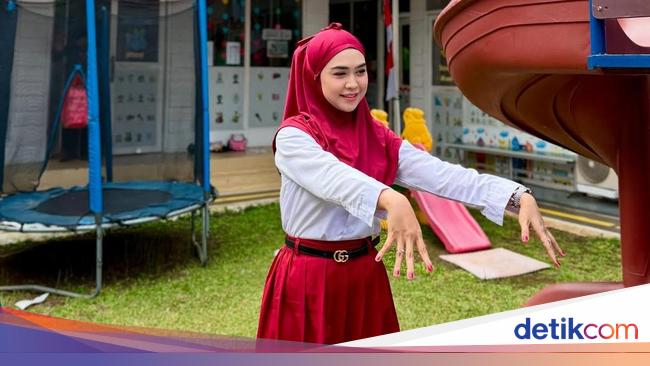 Penampilan Ria Ricis Lebih Glowing Usai ke Korea, Tepis Oplas