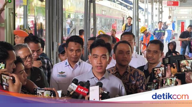DPR Usul Gerbong Khusus Merokok, Gibran: Lebih Baik Utamakan Ibu Hamil-Difabel