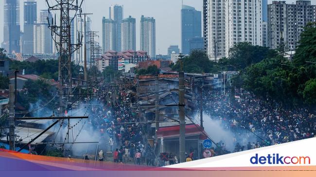 Demo Rusuh di DPR, KRL Rangkasbitung ke Tanah Abang Cuma sampai Kebayoran