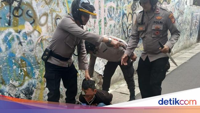 Petantang-petenteng Bawa Golok, Pria di Johar Ditangkap Polisi