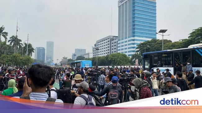 Polisi Sebut Pelajar Ikut Demo DPR karena Ajakan Medsos, Datang Buat Nonton
