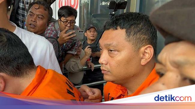 KPK Geledah Rumah Irvian 'Sultan' Kemnaker, Sita Uang Dolar