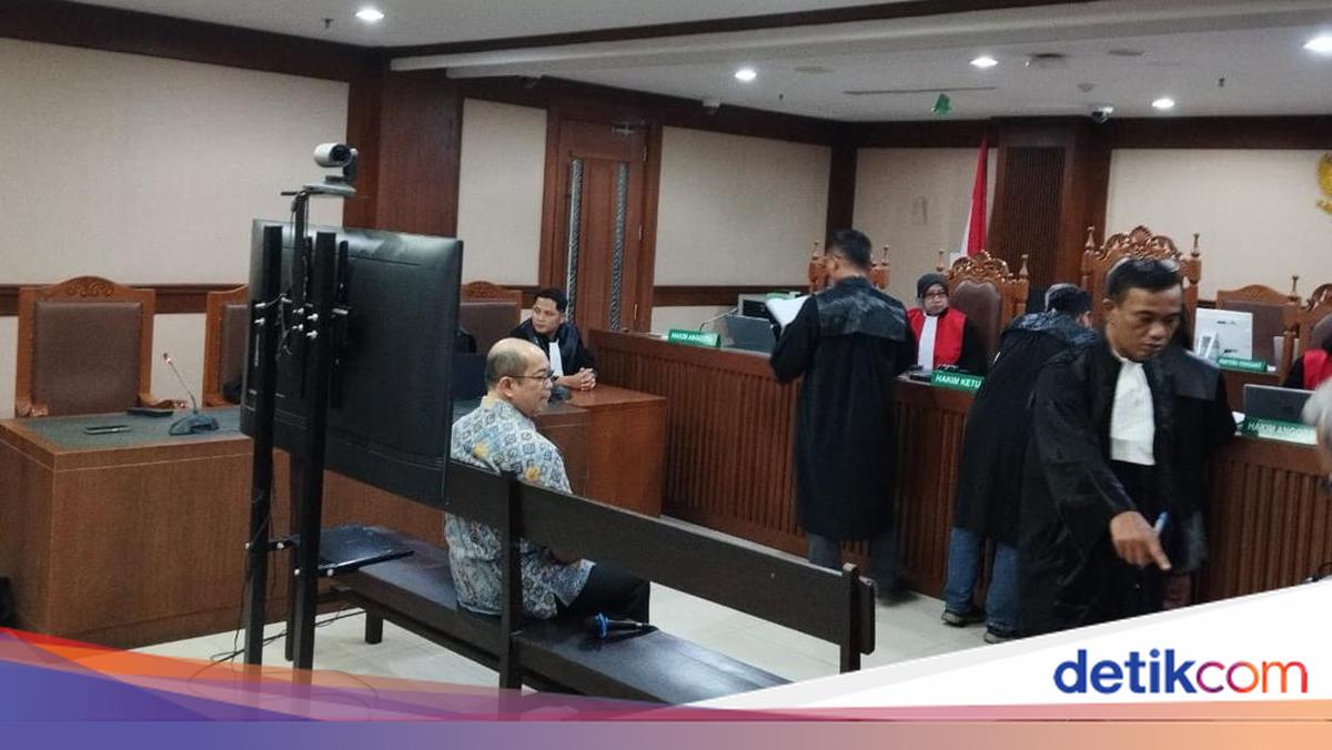 Eks Dirjen Kemenkeu Dituntut 4 Tahun Penjara di Kasus Jiwasraya