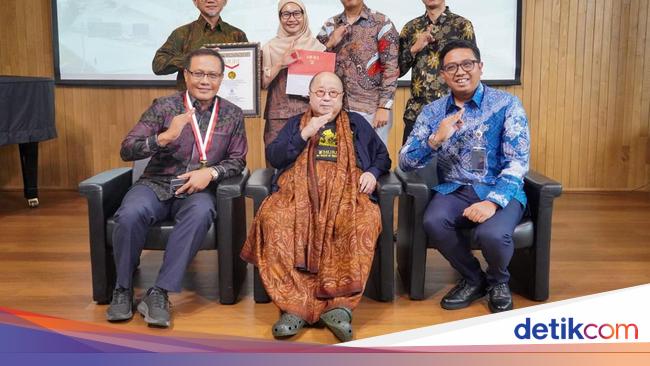 Jasa Marga Raih Penghargaan MURI atas Penerapan Inovasi Hybrid Wind Tree