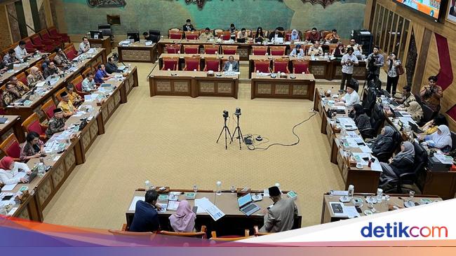 Legislator Soroti Sekolah Tak Punya WC: Siswa Buang Air di Tetangga