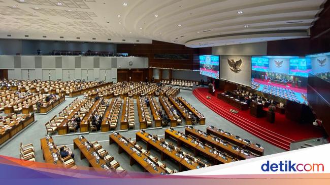 Tok! DPR Sahkan RUU Haji Jadi UU, BP Haji Kini Kementerian