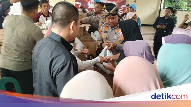 Polres Serang Salurkan 38 Ton Beras dalam Gerakan Pangan Murah