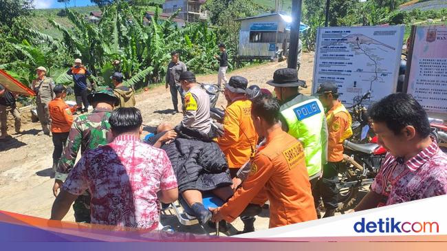 Pendaki Gunung Slamet Hipotermia, Ia Pingsan tapi Berhasil Diselamatkan