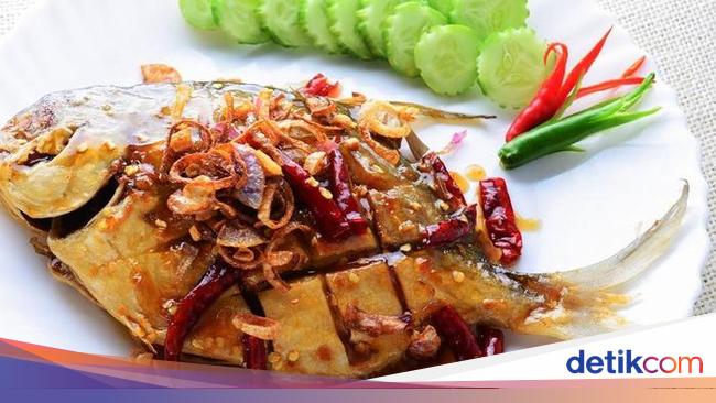 3 Resep Ikan Bawal Berbumbu Lezat buat Ide Makan Siang