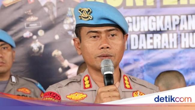 Polda Banten Patsus Oknum Polisi Lempar Helm Bubarkan Balap Liar di Serang