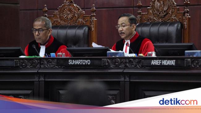 MK Tak Terima Gugatan soal Standar Pendidikan Anggota Polri