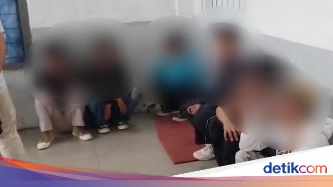 6 Remaja Hendak Demo di DPR Dicegat Polisi di Stasiun Sudimara
