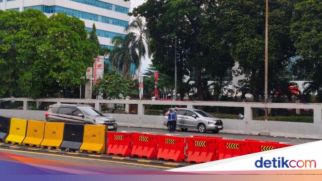 Sempat Ditutup Imbas Demo Ricuh, Tol Dalam Kota Kembali Dibuka