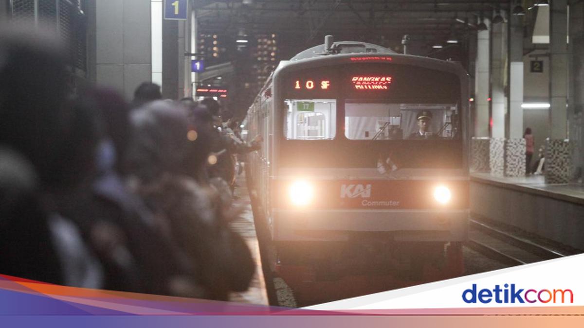Komisi V DPR Yakin Tambahan 30 Rangkaian KRL Perpendek Headway