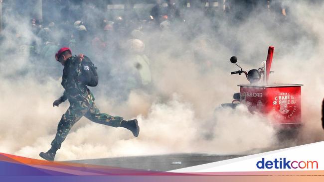 Pengasuh Ponpes Sunan Drajat Ajak Warga Jadi Peneduh: Jaga Persaudaraan