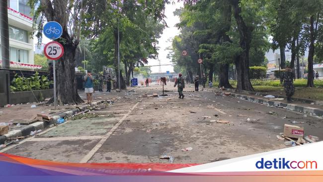 Danyon Brimob Polda Metro Minta Maaf, Massa di Kwitang Mulai Bubarkan Diri