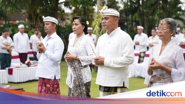 Bupati Gianyar Rotasi 12 Kepala Dinas, Ada yang Jadi Staf Ahli