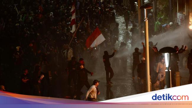 18 Lampu Merah di Jakarta Rusak Imbas Demo, Pemprov Segera Perbaiki