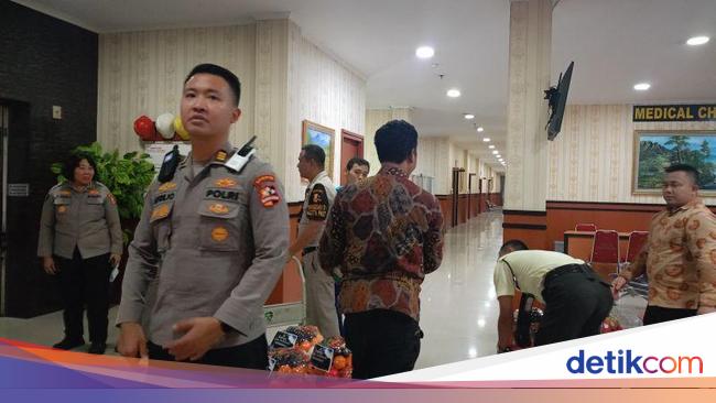 31 Polisi Terluka Akibat Ricuh Demo Dirawat di RS Polri