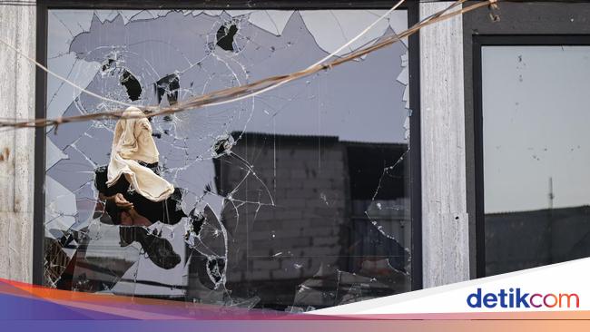 Yang Kembali dari Penjarahan Rumah Sahroni
