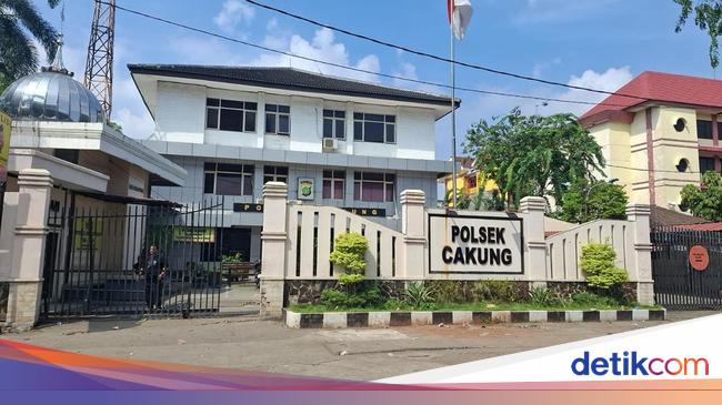 1 Warga Kena Lemparan Batu Saat Polsek Cakung Diserang Segerombolan OTK