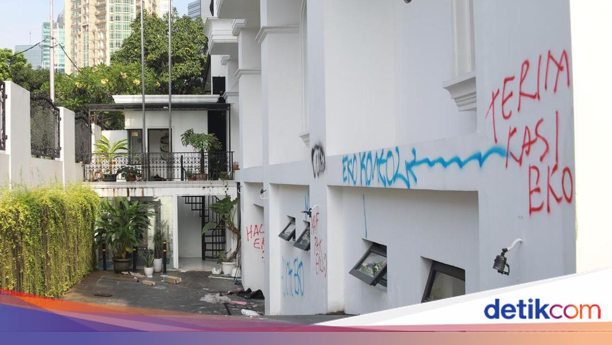 Polisi Selidiki 3 Gelombang Penjarahan di Rumah Eko Patrio